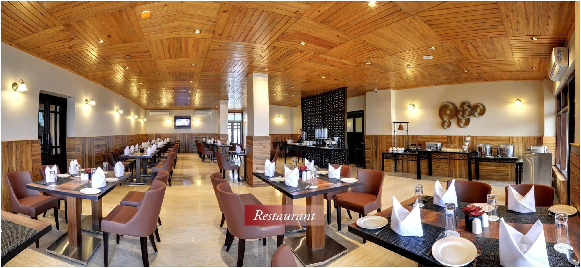 Sobralia Resort & Spa Namchi エクステリア 写真